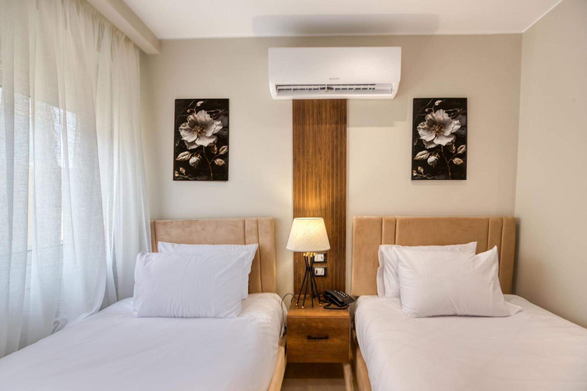Gaia Pyramids Hotel Kafrat al Jabal Luaran gambar
