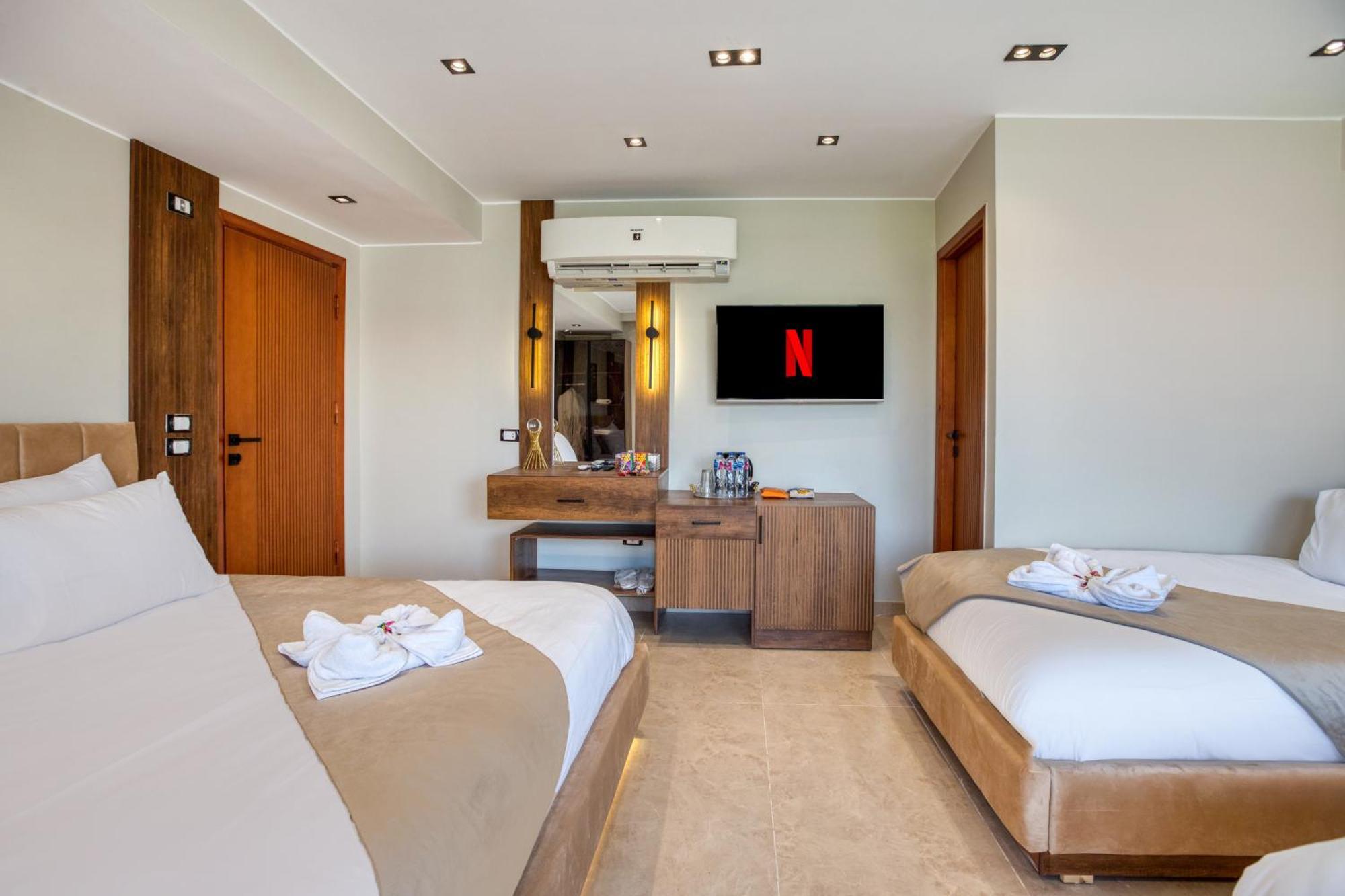 Gaia Pyramids Hotel Kafrat al Jabal Luaran gambar