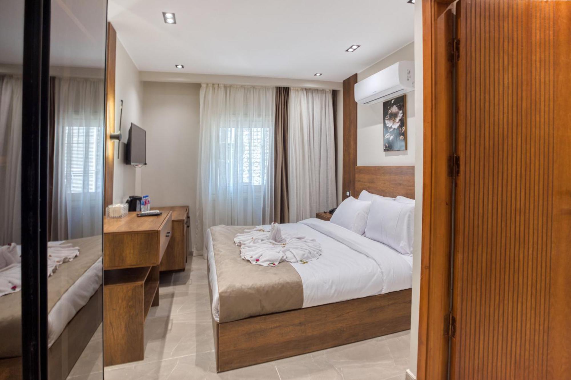Gaia Pyramids Hotel Kafrat al Jabal Luaran gambar