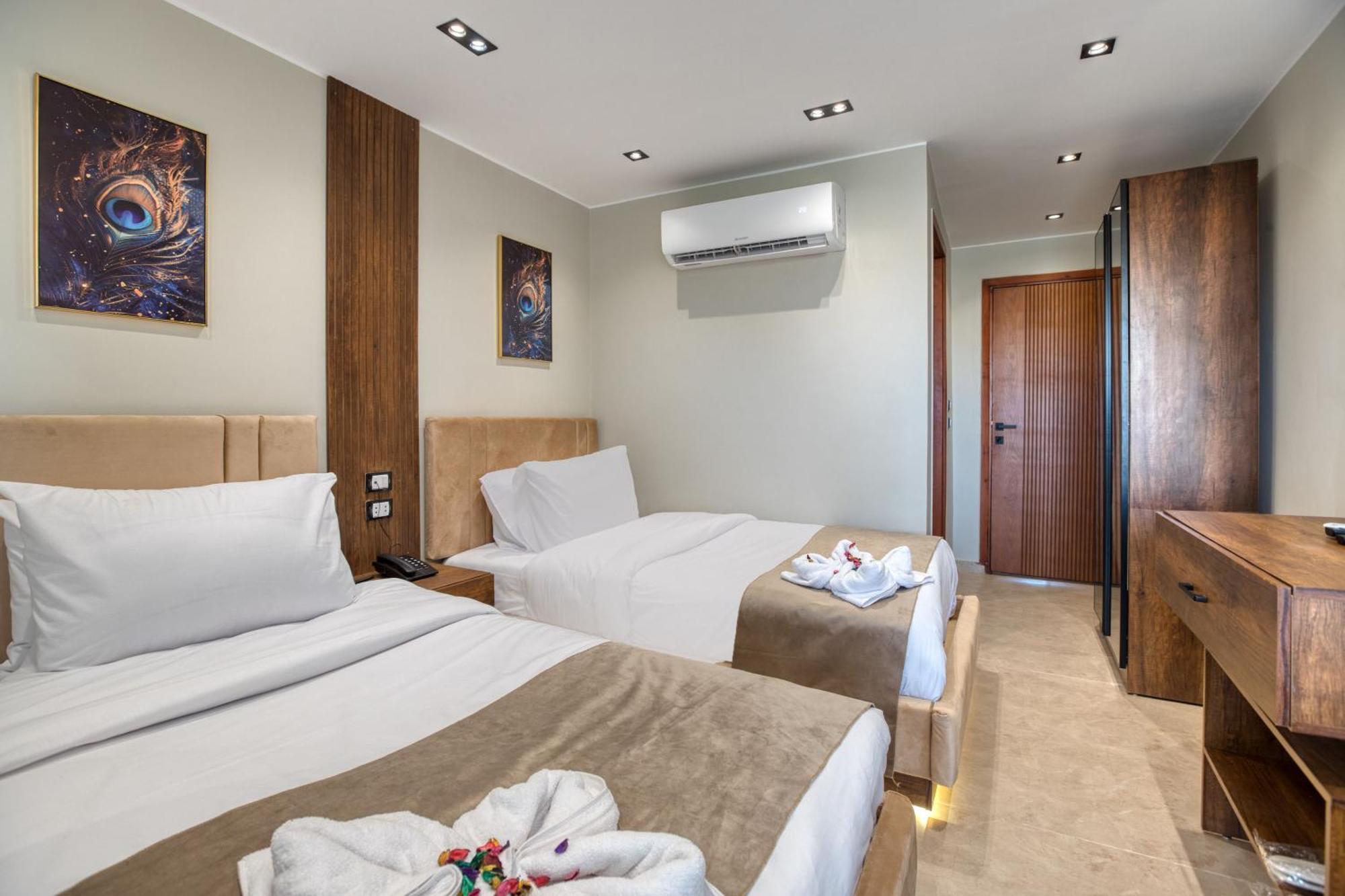 Gaia Pyramids Hotel Kafrat al Jabal Luaran gambar